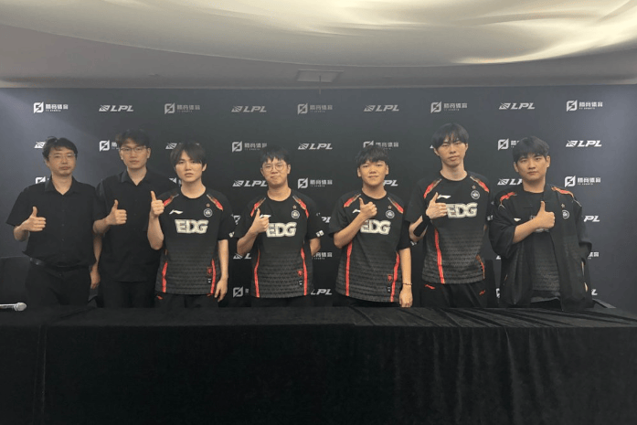 语音视频里, 的就行 语音视频里, 的就行