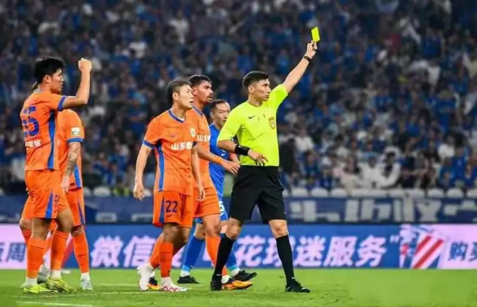 向耳机的动, src