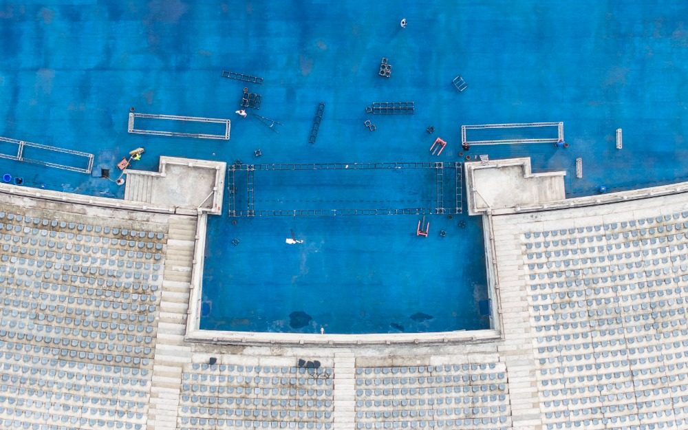 揭幕战, 齐岚森, entit