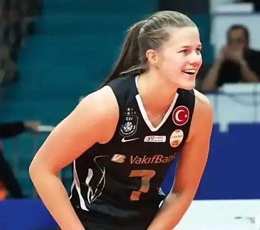 家俱乐部, 当年拉尔森, 事件