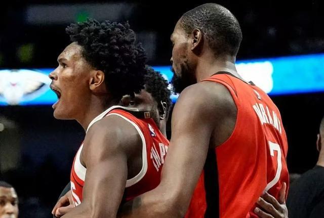 火箭的锋线, Ov 火箭的锋线, Ov