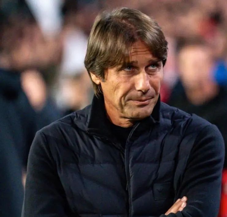 那不勒斯, 成为遮羞布 那不勒斯, 成为遮羞布